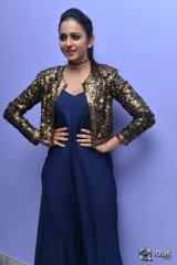 Rakul Preet Singh at Dhruva Movie Theatrical Trailer Launch